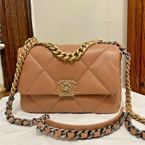 Chanel 19 caramel bag - Picture 6 of 16